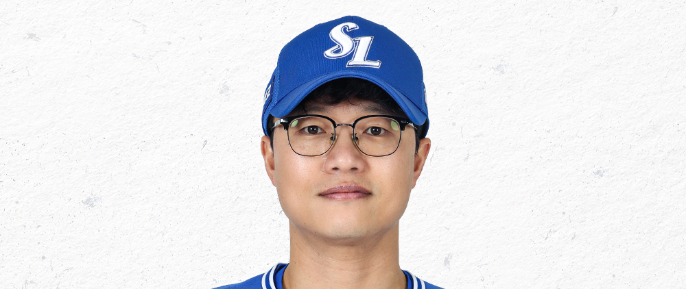 정병곤퓨처스팀 주루·내야코치 - 생년월일 : 1988-03-23, 키/몸무게 : 173cm / 73kg, 경력 : 내당초-경복중-경북고-단국대, 삼성입단 : 2013년   월