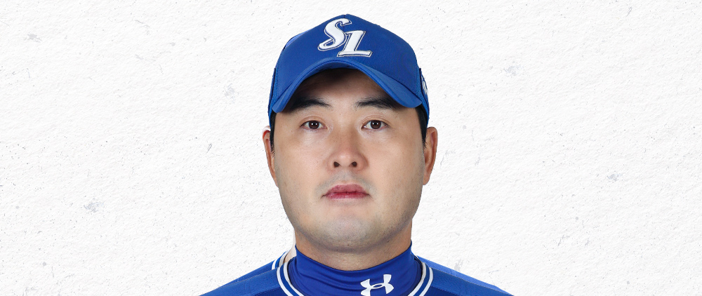 정대현수석코치 - 생년월일 : 1978-11-10, 키/몸무게 : 184cm / 106kg, 경력 : 군산중앙초-군산중-군산상고-경희대, 삼성입단 : 2024년   월
