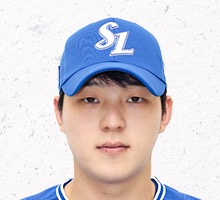 외야수105강준서